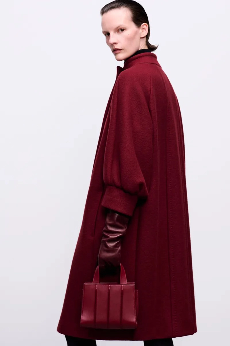 Max Mara Atelier Fall 2026 Gives Outerwear The Couture Treatment