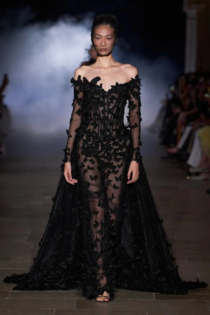 Zuhair Murad Fall 2026 Couture Finds Strength Between Shadow And Light