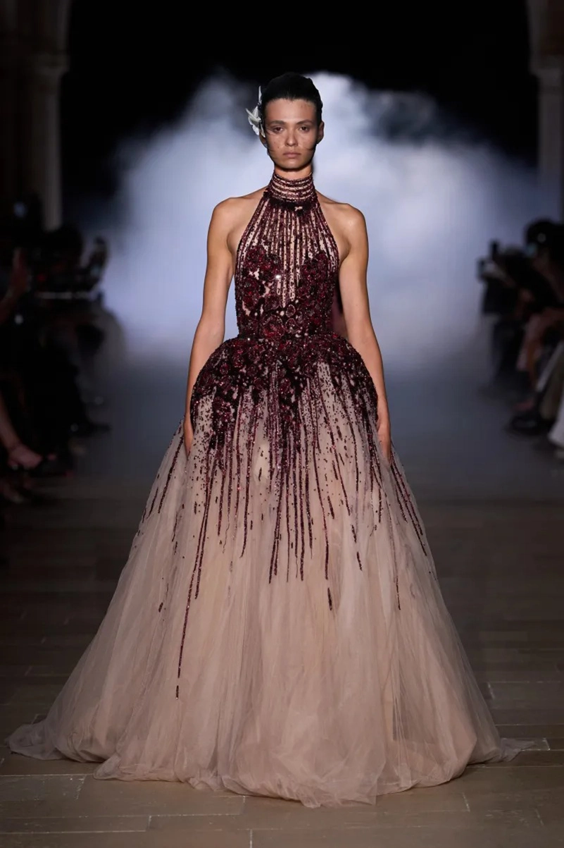 Zuhair Murad Fall 2026 Couture Finds Strength Between Shadow And Light