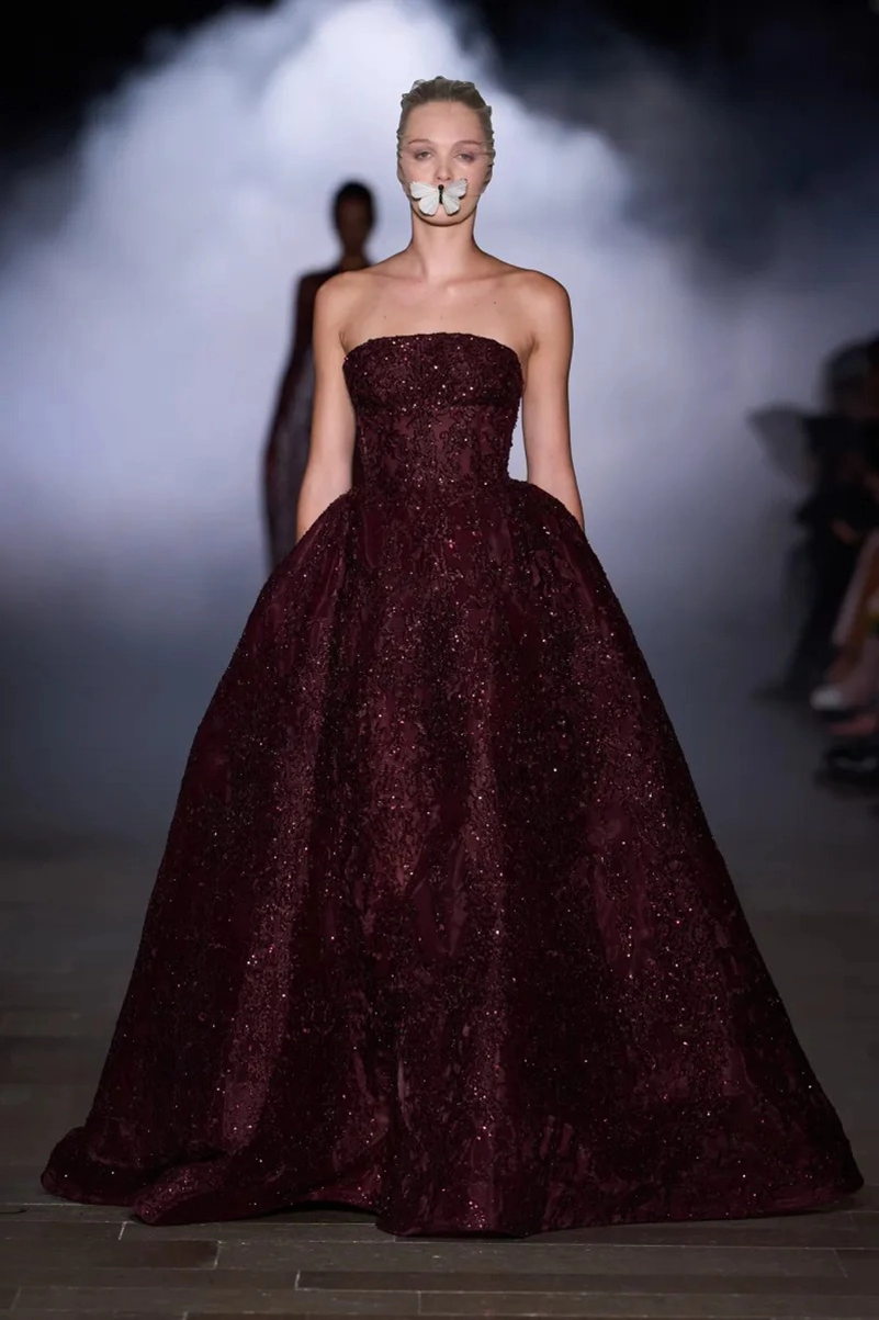 Zuhair Murad Fall 2026 Couture Finds Strength Between Shadow And Light