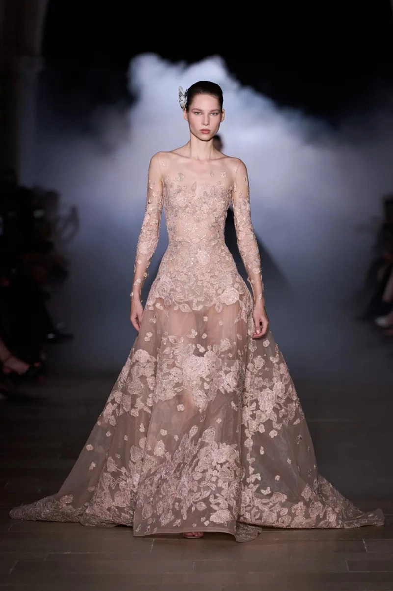 Zuhair Murad Fall 2026 Couture Finds Strength Between Shadow And Light