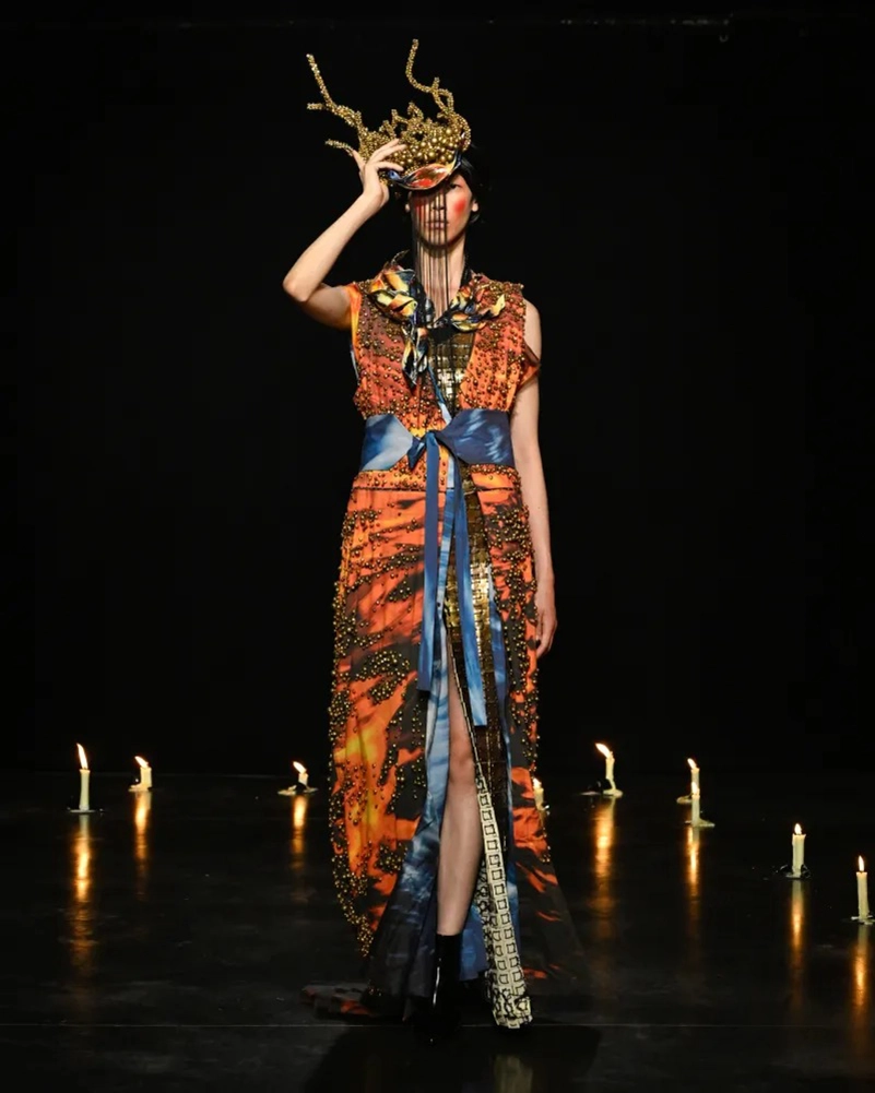 Yuima Nakazato Fall 2026 Couture Moves Between Water And Fire