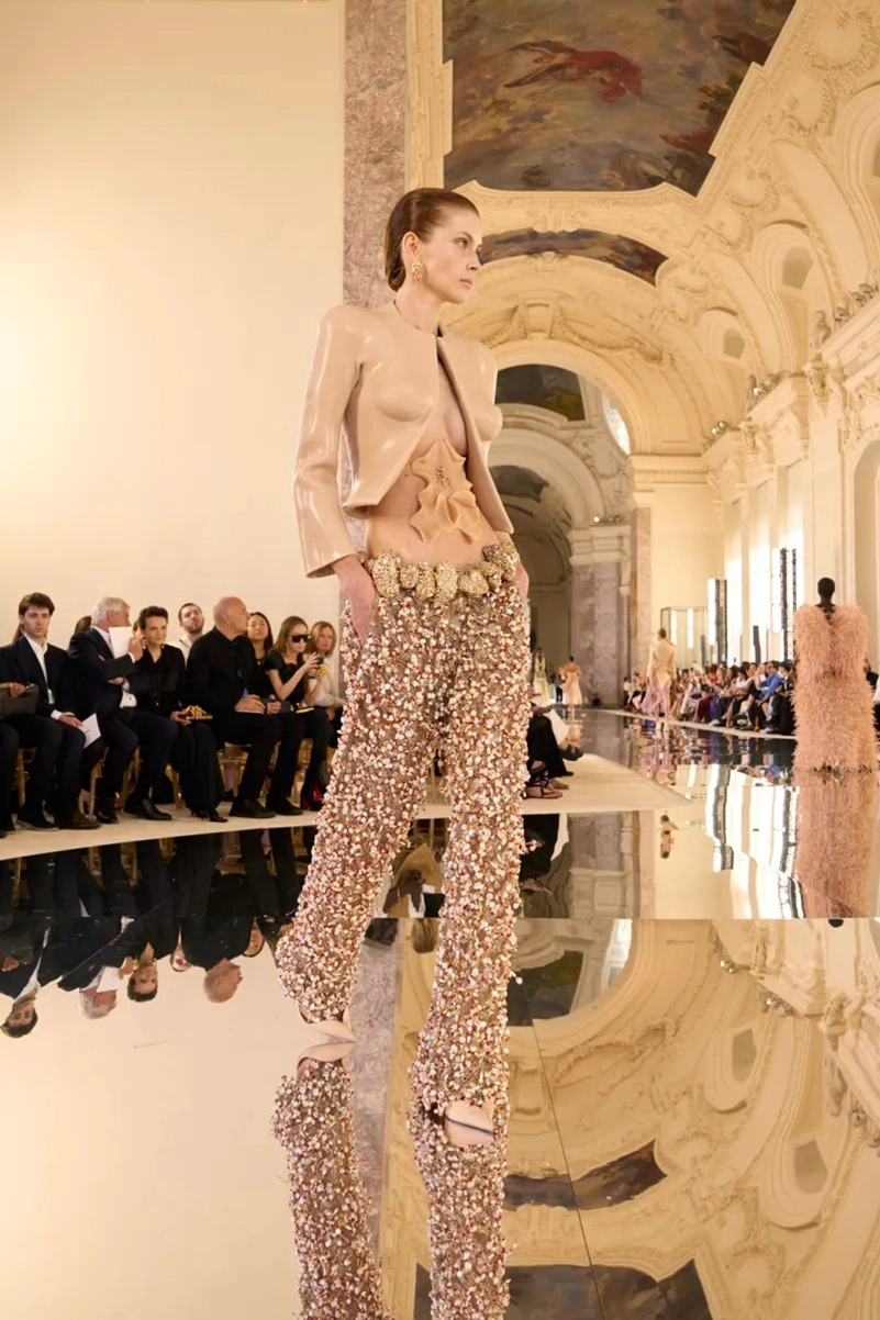 Schiaparelli Fall 2026 Couture Makes Surreal Dressing Feel Newly Relevant