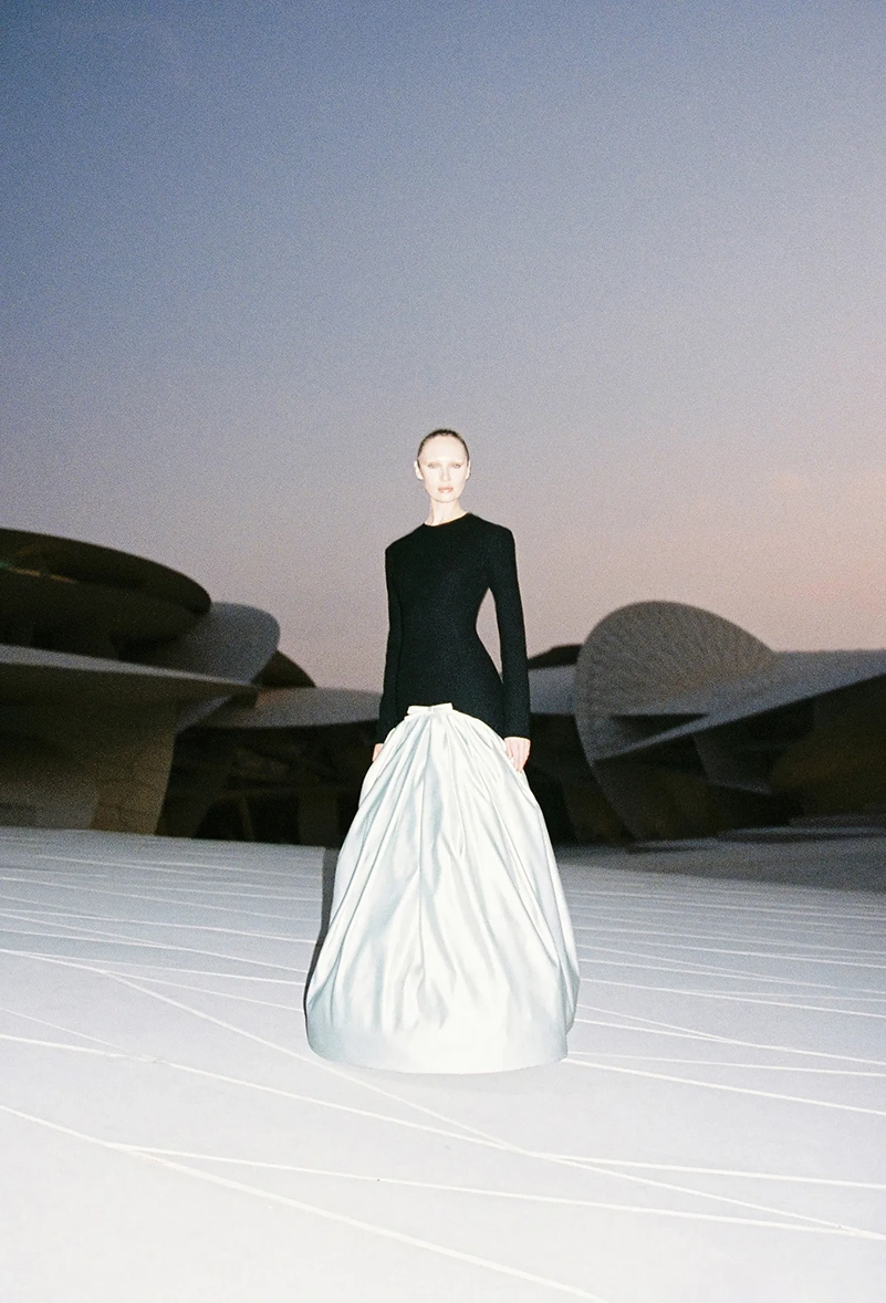 Mônot Returns For Fall 2026 With Leather, Cutouts And Zero Apologies