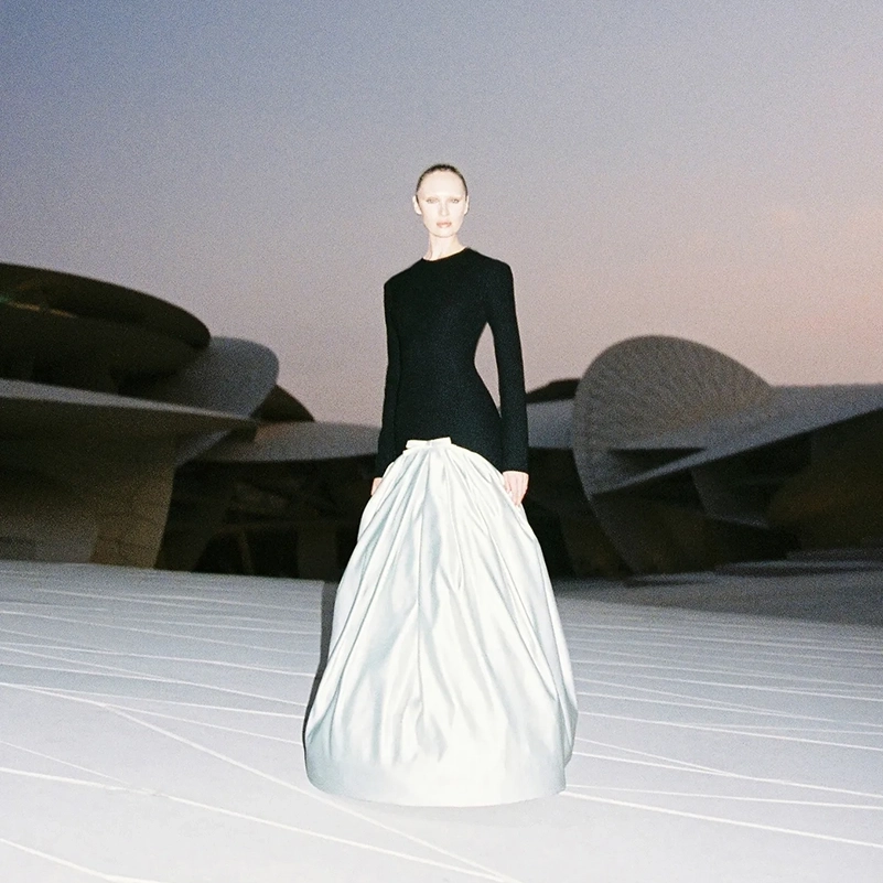 Mônot Returns For Fall 2026 With Leather, Cutouts And Zero Apologies