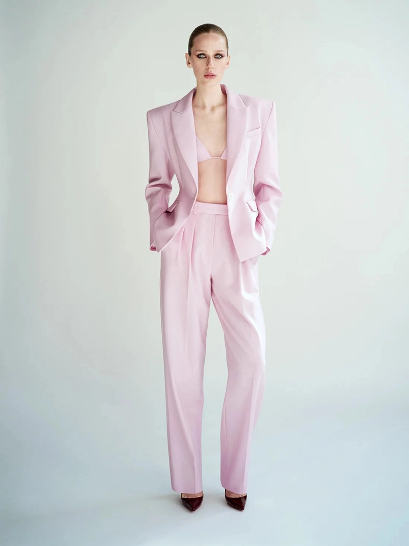 Alex Perry Spring 2026 Cuts Glamour Close To The Body