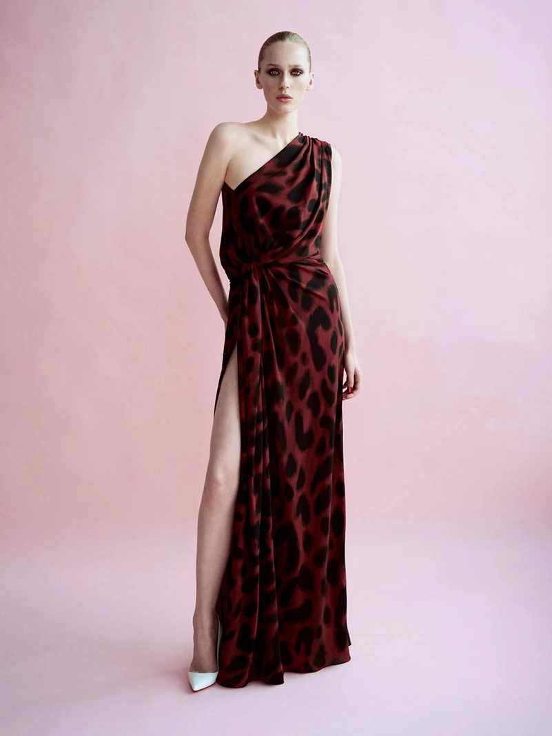 Alex Perry Spring 2026 Cuts Glamour Close To The Body