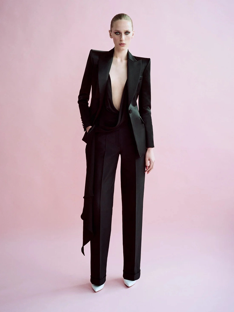 Alex Perry Spring 2026 Cuts Glamour Close To The Body