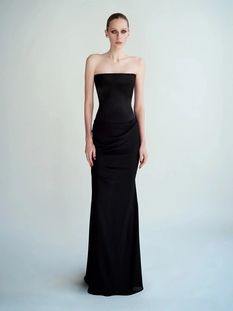 Alex Perry Spring 2026 Cuts Glamour Close To The Body