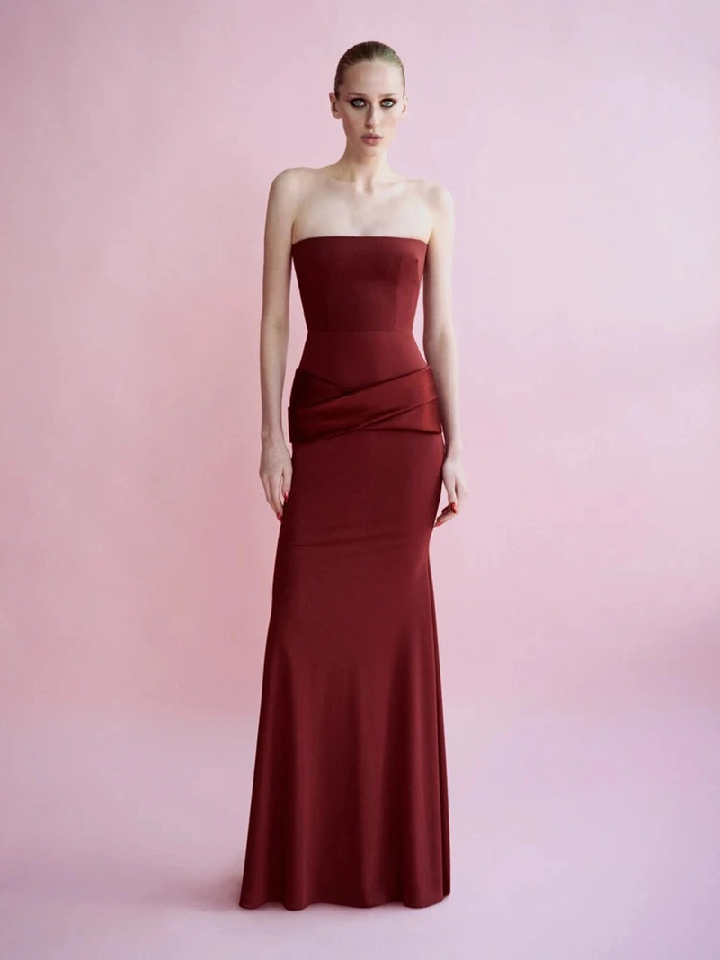 Alex Perry Spring 2026 Cuts Glamour Close To The Body