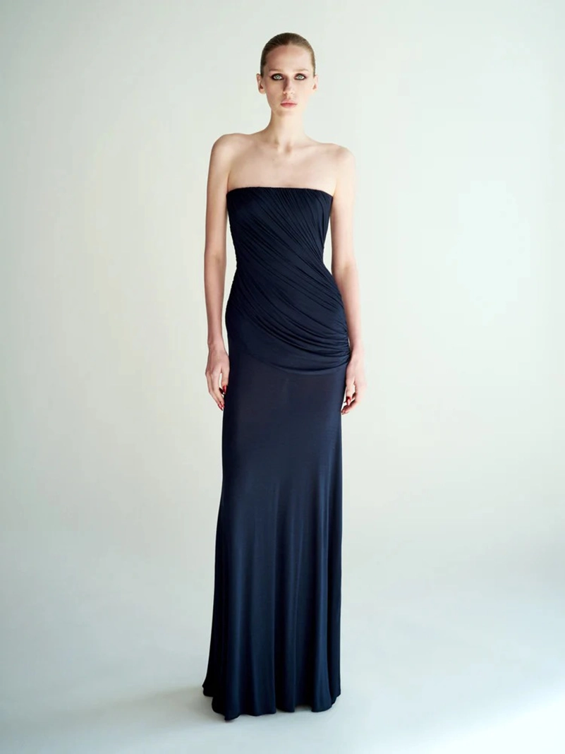 Alex Perry Spring 2026 Cuts Glamour Close To The Body