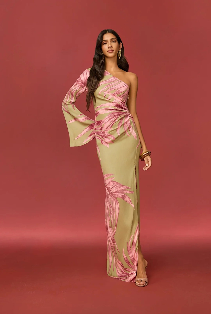 Rococo Sand Makes Vacation Dressing An All-Day Affair