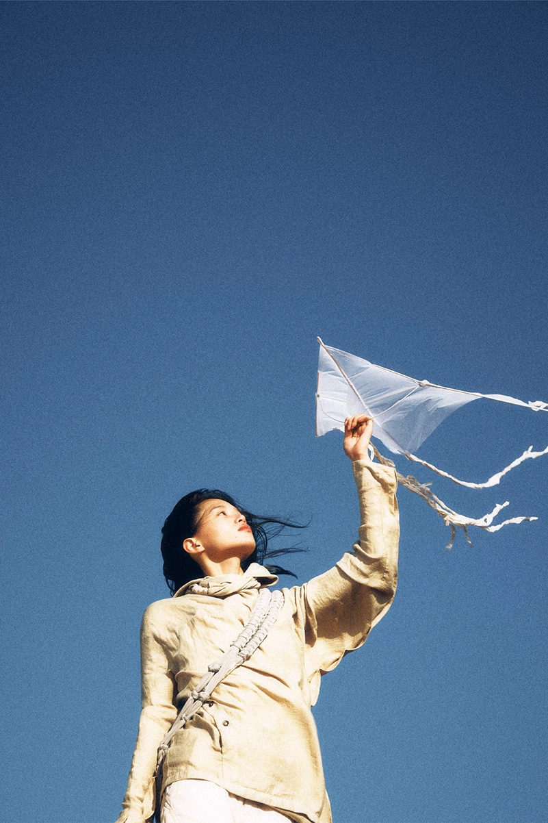 Hyein Seo Ss26 Windward Lets The Coast Shape The Clothes