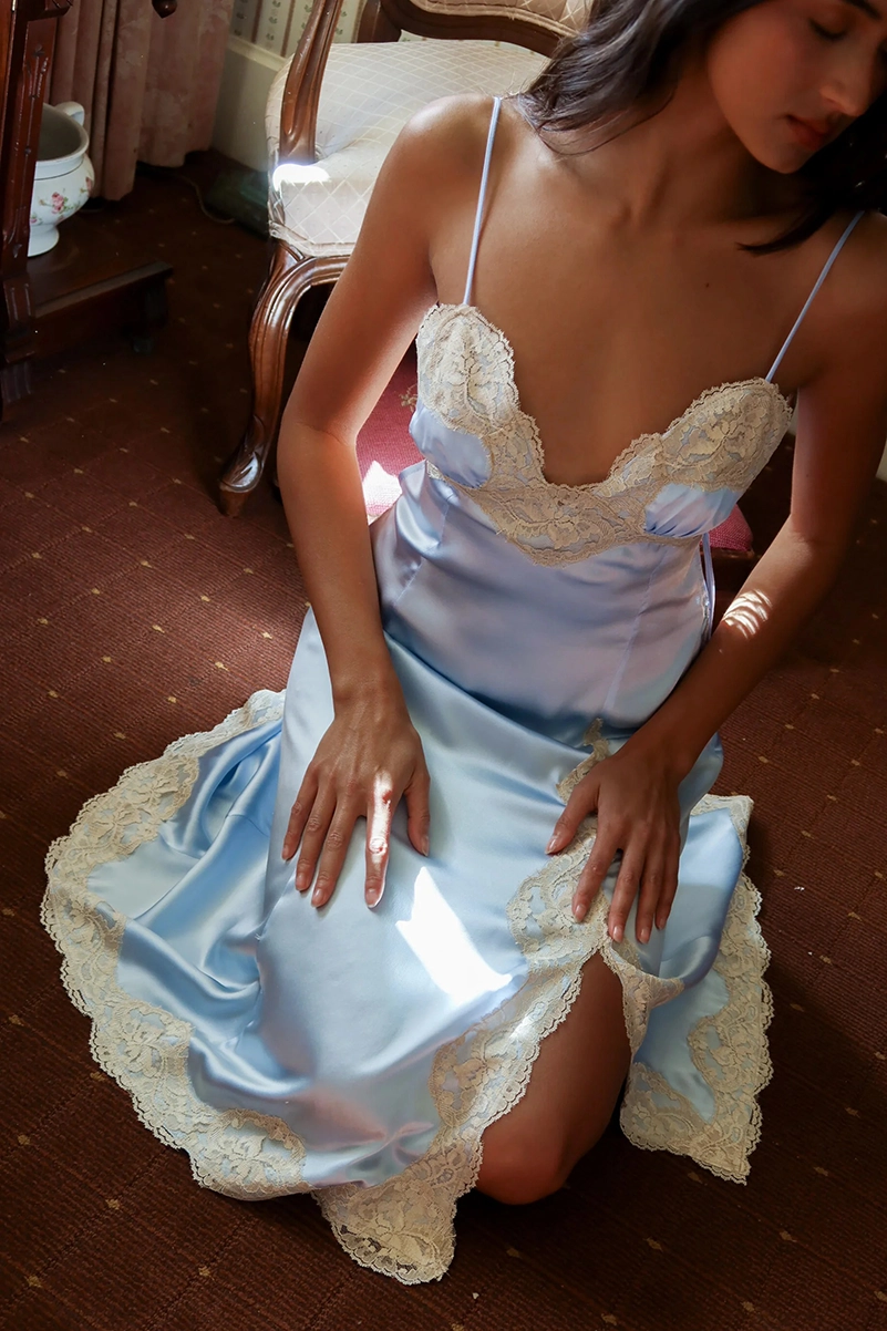 Fait Par Foutch Dresses Like A Drawer Full Of Vintage Keepsakes
