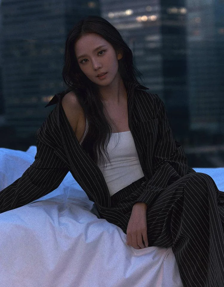 Alo Reunites With Jisoo For Its Fall 2026 Campaign