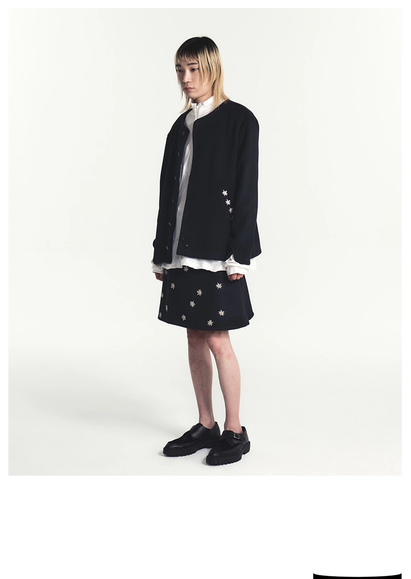 Hankim Aw26 Edelweiss Gives Dark Dressing A Delicate Counterpoint