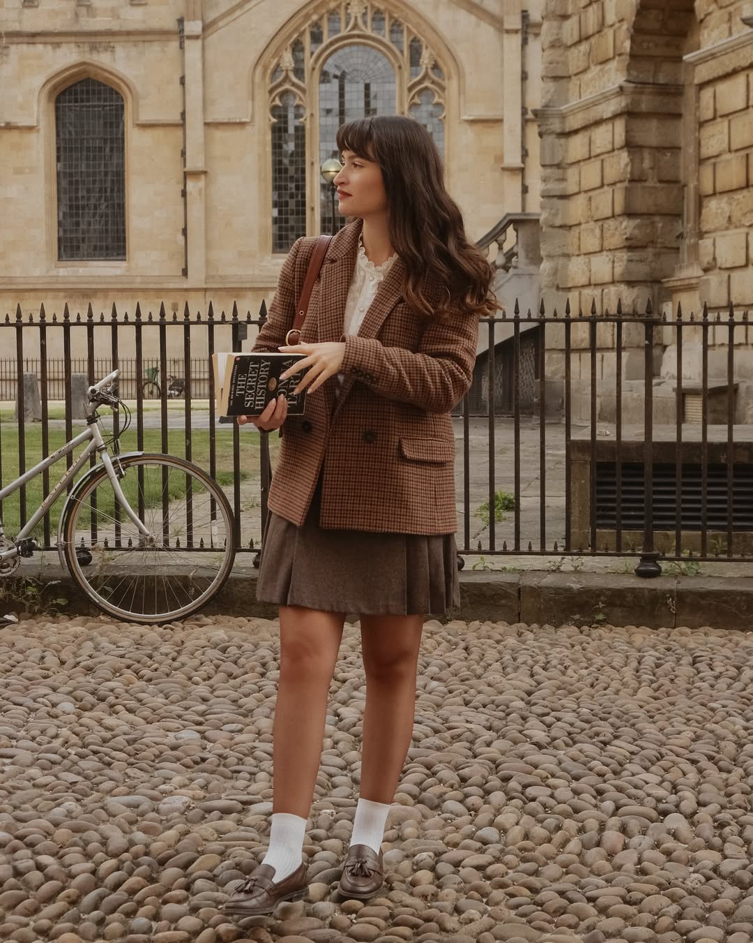 10 Librariancore Outfits That Put A Cool Spin On Smart Dressing