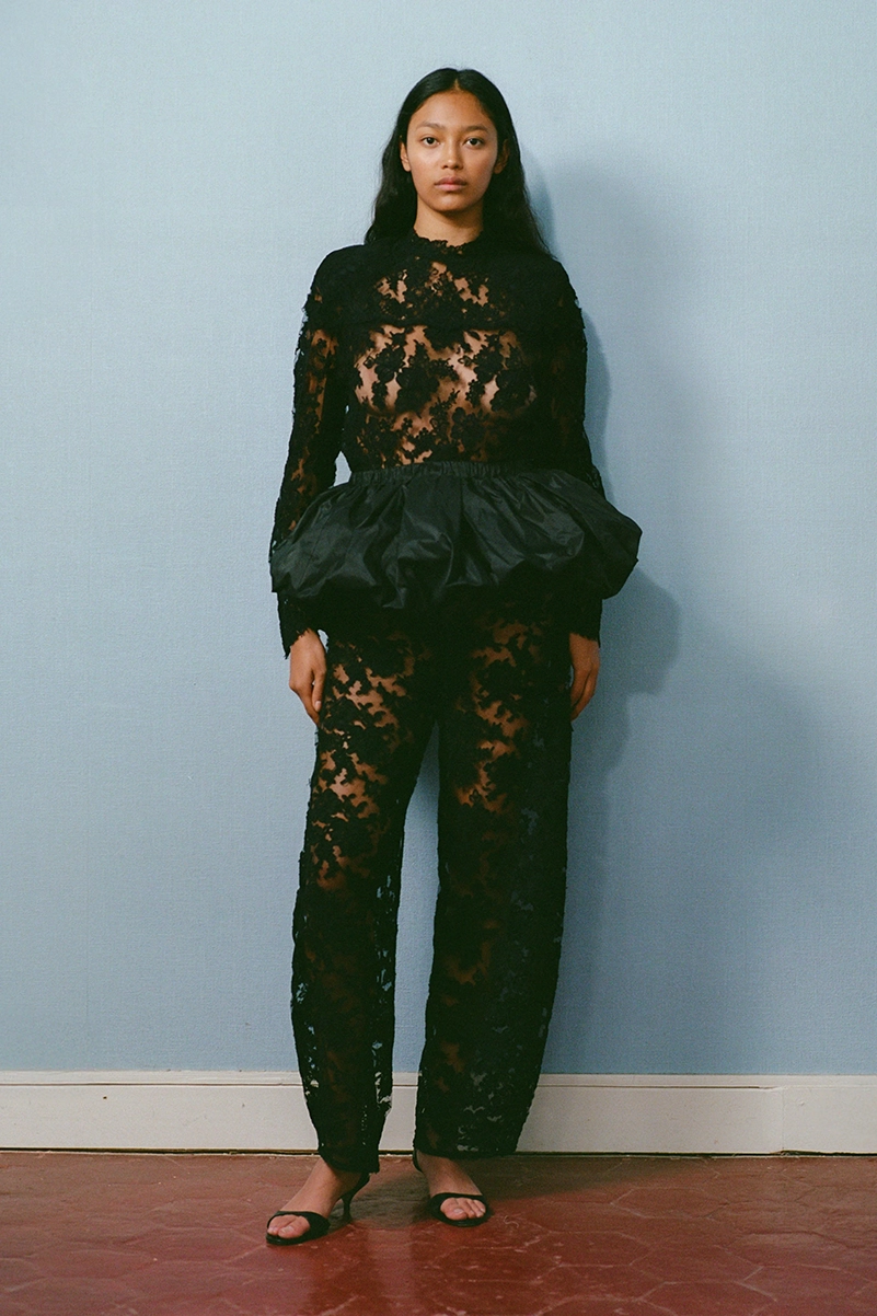 Sea Fall 2026 Mixes Alpine Knits, Lace And Sporty Layers