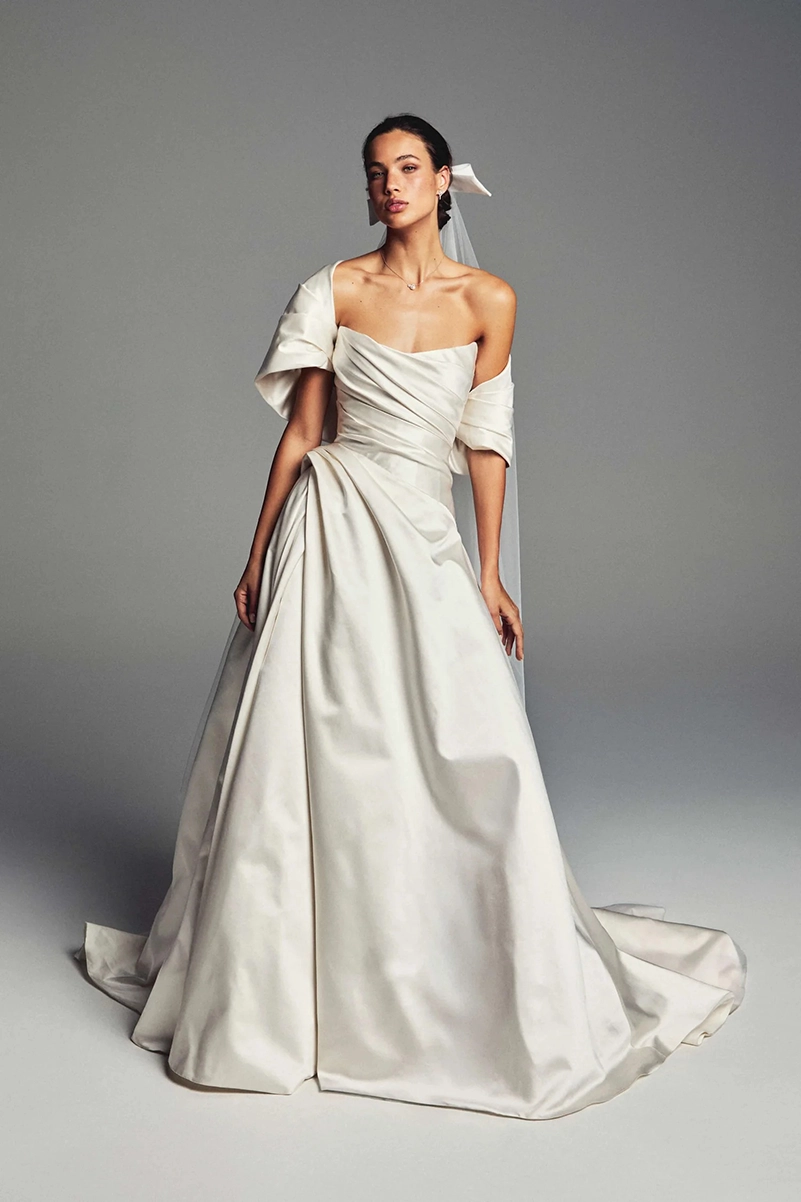 Monique Lhuillier Spring 2027 Bridal Loosens Up The Traditional Gown