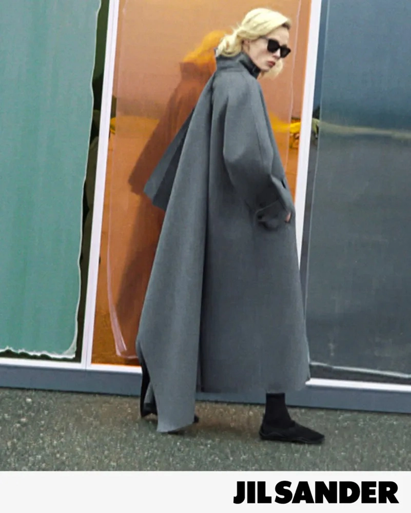 Jil Sander Fall 2026 Turns An Airfield Into A Very Strange Living Room