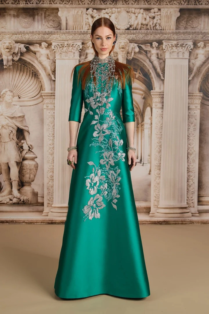 Reem Acra Resort 2027 Goes From Venetian Palazzos To Jewel-Tone Evenings