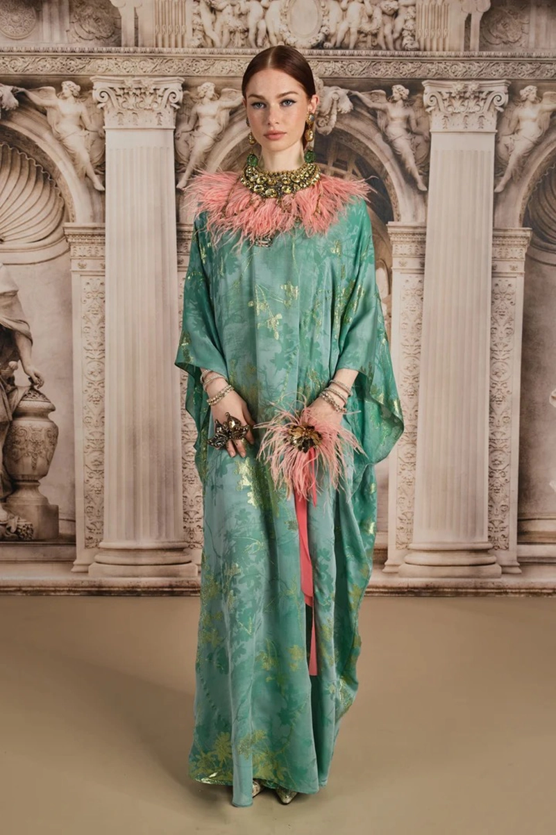 Reem Acra Resort 2027 Goes From Venetian Palazzos To Jewel-Tone Evenings
