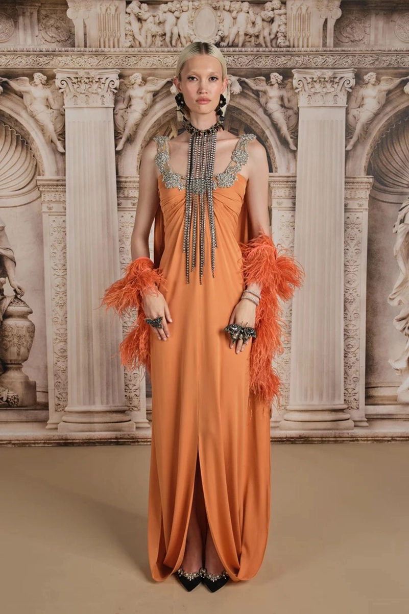 Reem Acra Resort 2027 Goes From Venetian Palazzos To Jewel-Tone Evenings