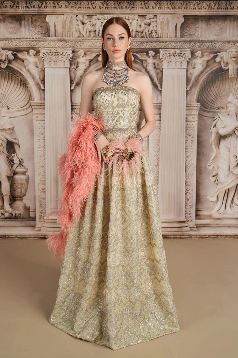 Reem Acra Resort 2027 Goes From Venetian Palazzos To Jewel-Tone Evenings
