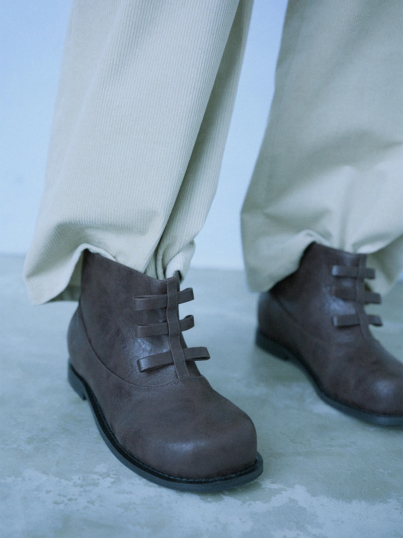 Leinwände Fall 2026 Makes Imperfection Part Of The Outfit