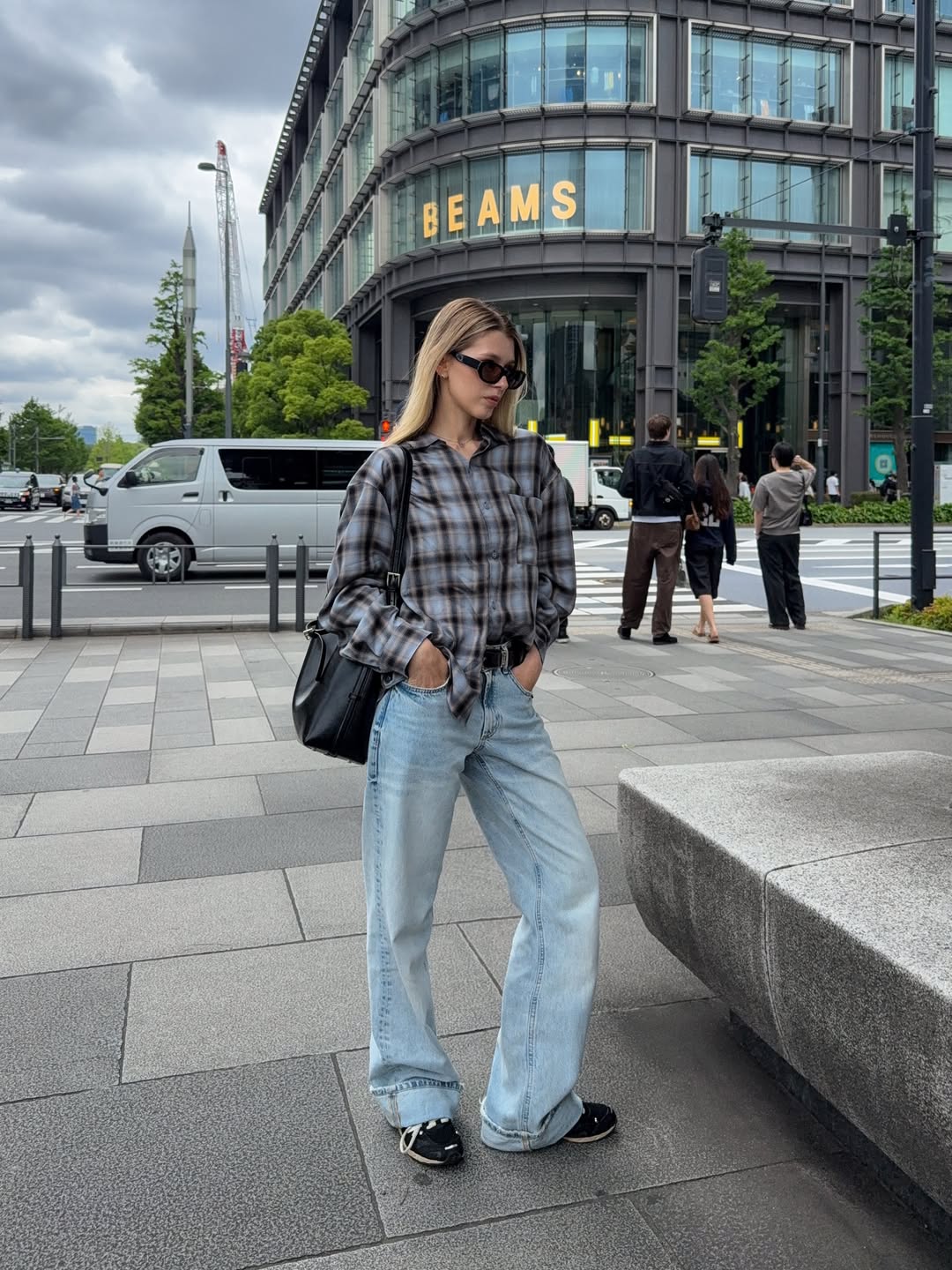 Plaid Flannel Shirt And Jeans Outfit