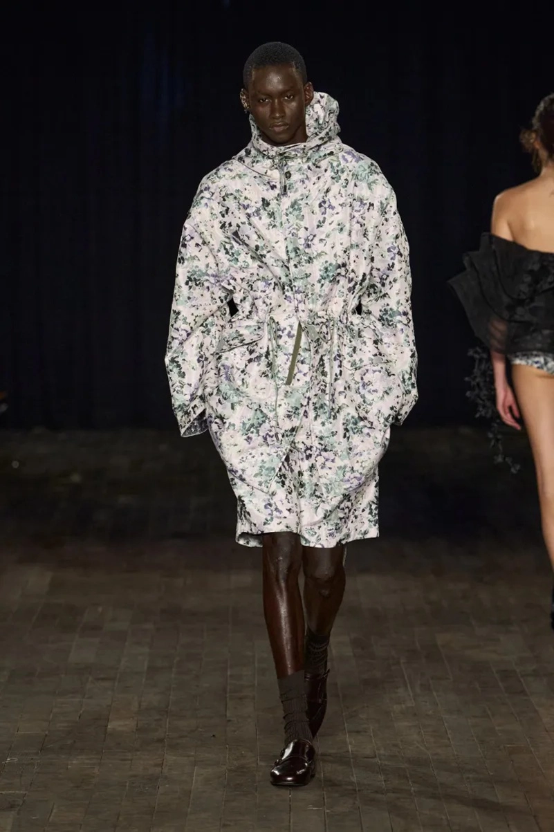 Aknvas Spring 2027 Turns The Wild Swans Into A Fashion Fairy Tale