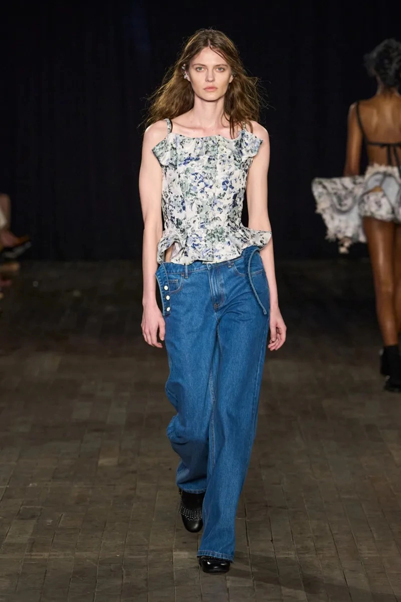 Aknvas Spring 2027 Turns The Wild Swans Into A Fashion Fairy Tale