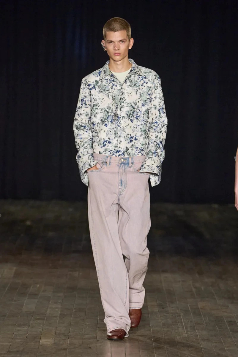 Aknvas Spring 2027 Turns The Wild Swans Into A Fashion Fairy Tale