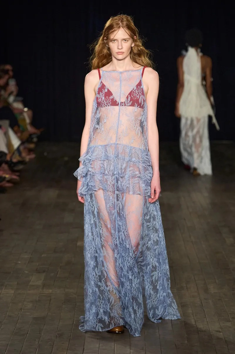 Aknvas Spring 2027 Turns The Wild Swans Into A Fashion Fairy Tale