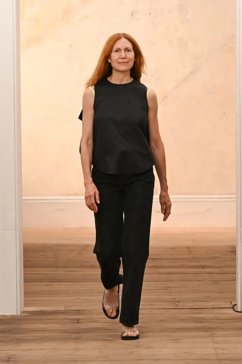 Eckhaus Latta Spring 2027 Keeps Downtown Style Loose, Metallic And Unpredictable