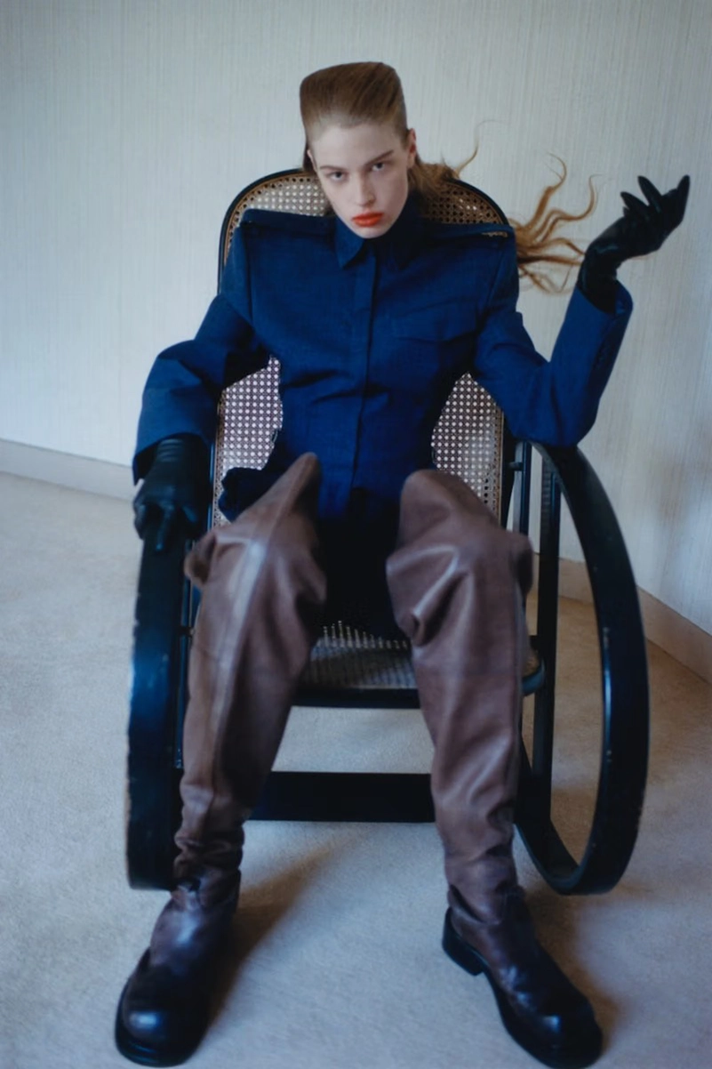 Vivian Jenna Wilson Takes Control In Mugler’s Fw26 Campaign