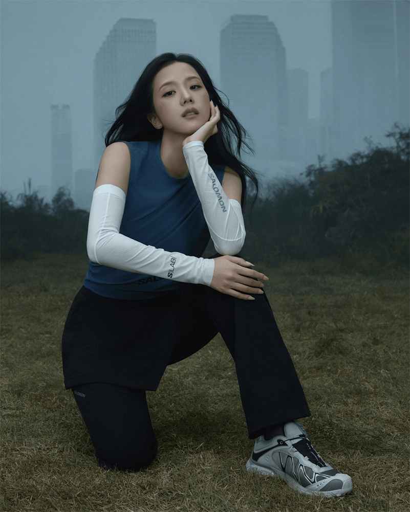 Jisoo Takes Salomon Into The City For Its New Fw26 Campaign