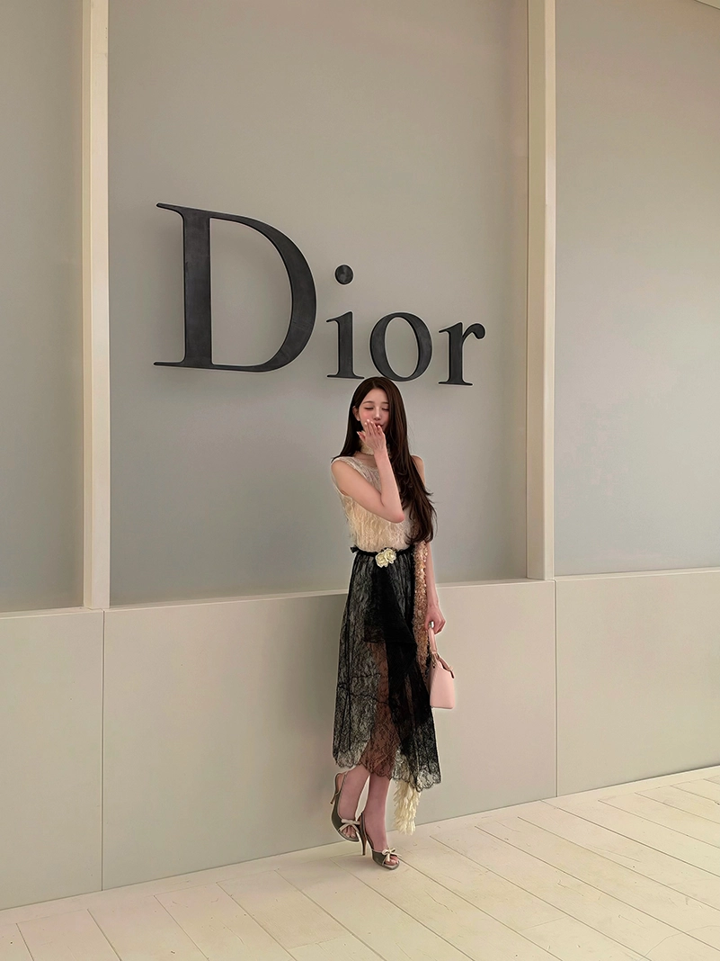 Wonyoung Goes Full Romance For Dior Spring 2027