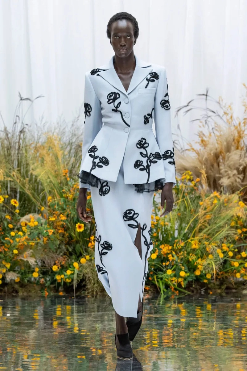 Patrick Mcdowell Gives ’60S Society Dressing A Full Calendar