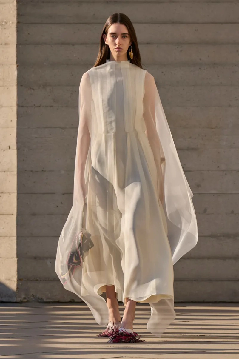 Roksanda Spring 2027 Puts An Arty Spin On The Seven-Day Wardrobe