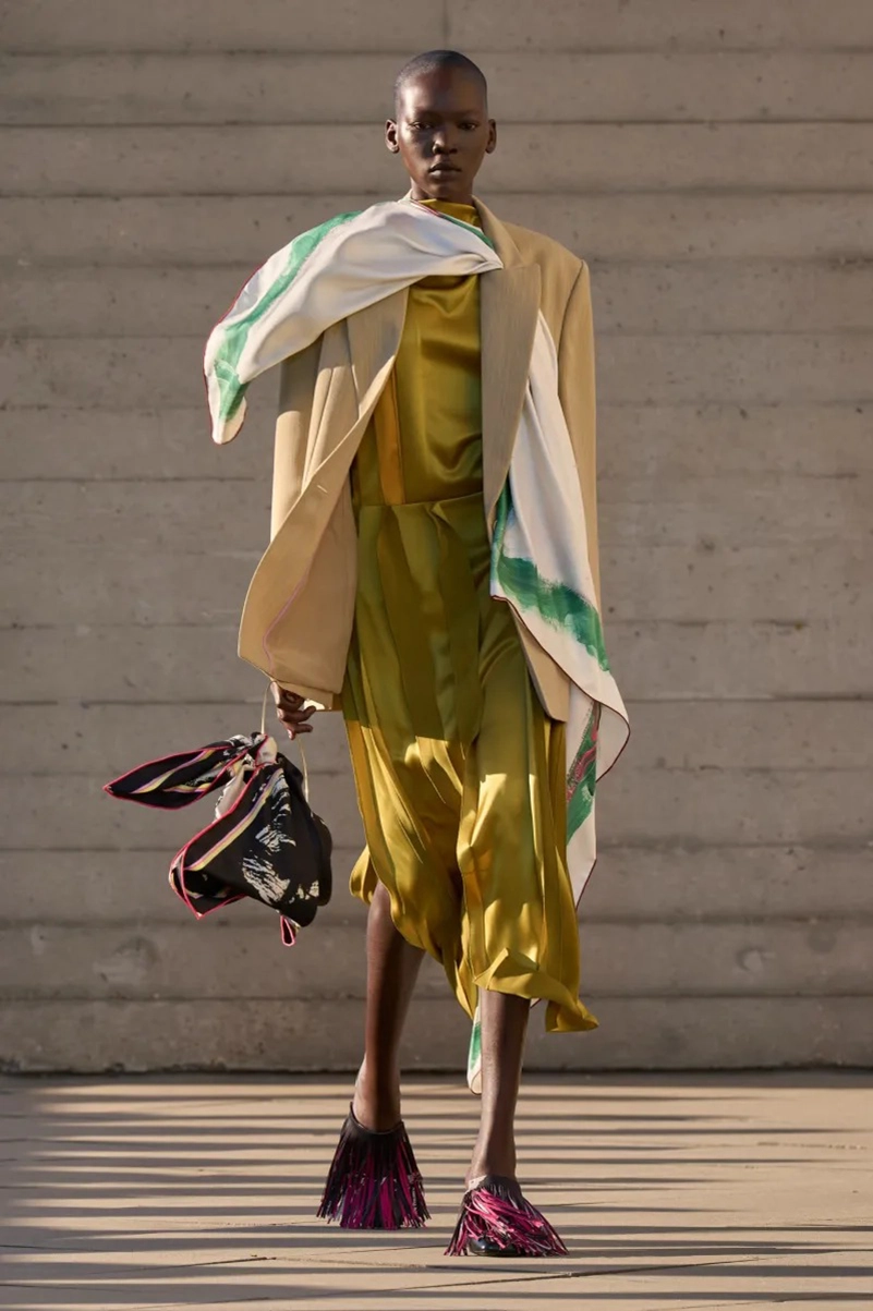 Roksanda Spring 2027 Puts An Arty Spin On The Seven-Day Wardrobe