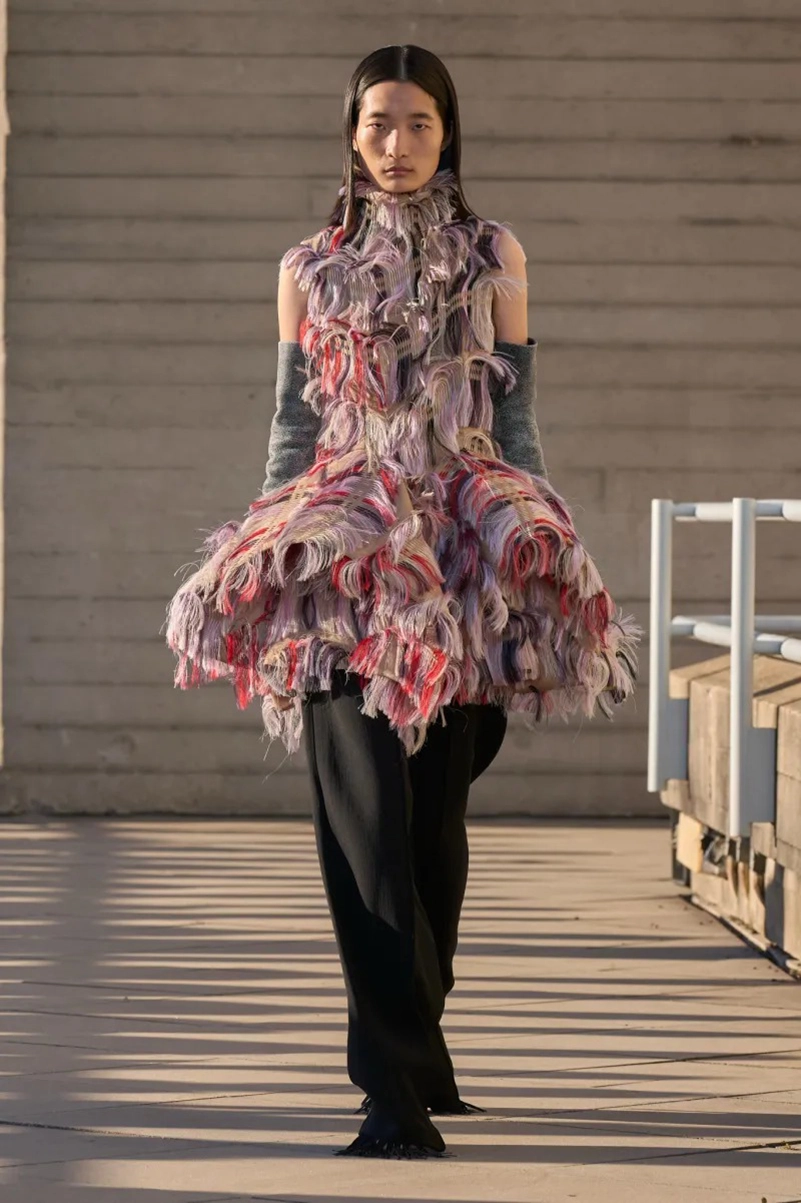 Roksanda Spring 2027 Puts An Arty Spin On The Seven-Day Wardrobe