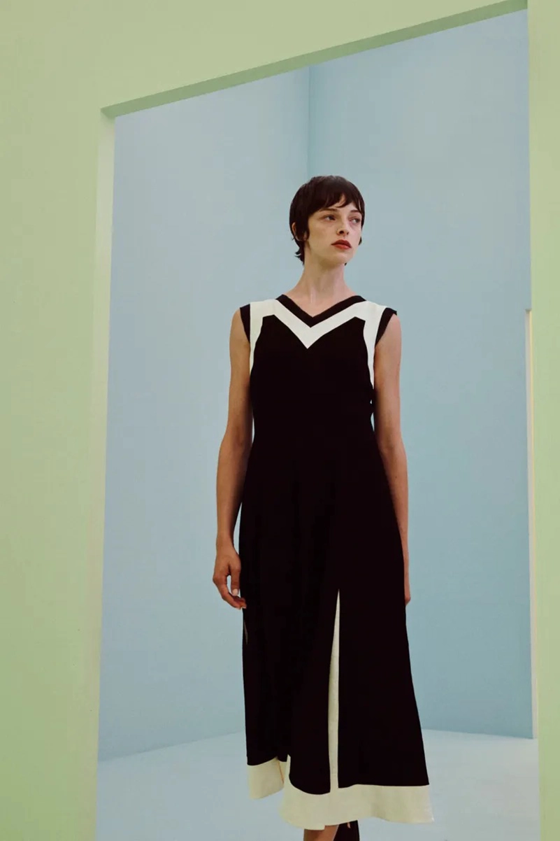 Emilia Wickstead Spring 2027 Softens Up With Blurred Florals And Frayed Tweed