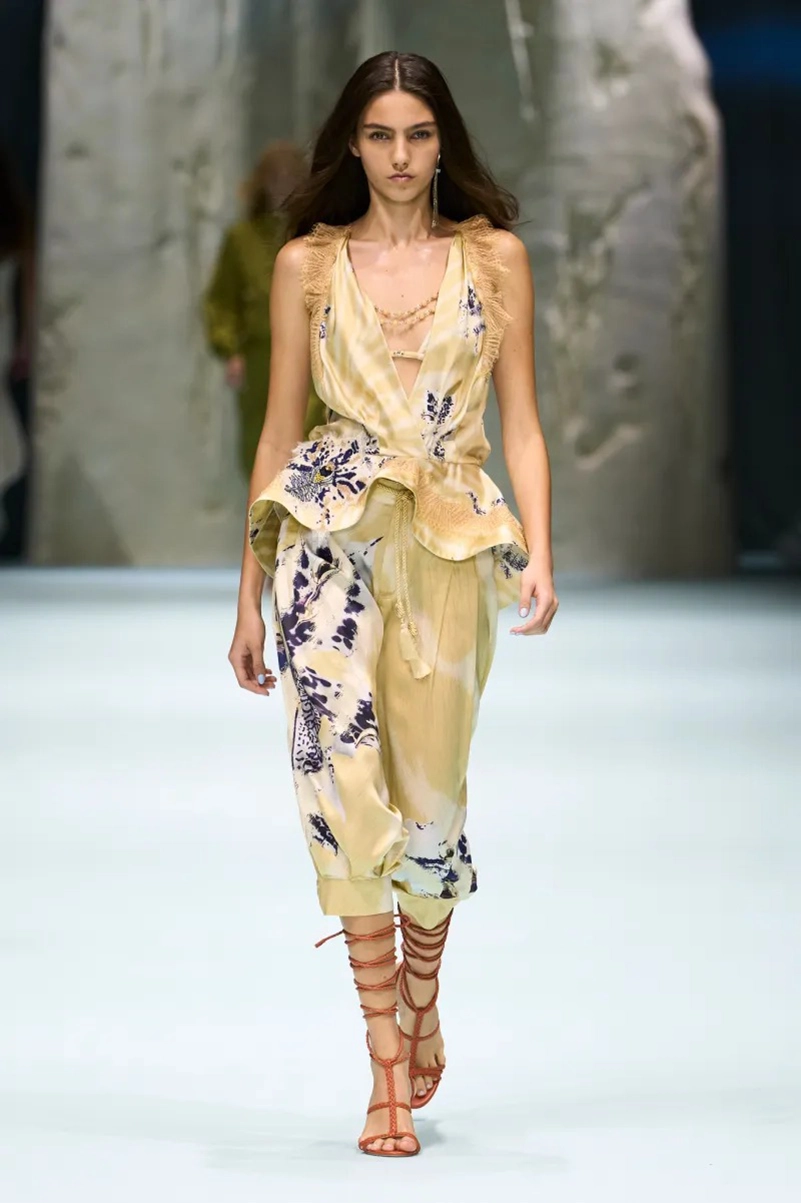 Genny Spring 2027 Gives Boho Dressing a Glamorous Getaway