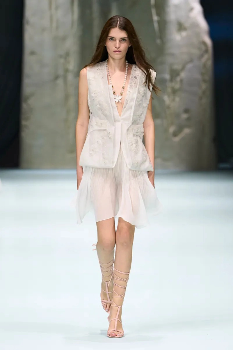 Genny Spring 2027 Gives Boho Dressing a Glamorous Getaway