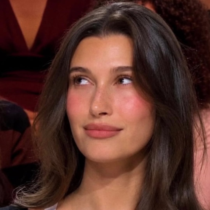 Hailey Bieber'S French Show Makeup