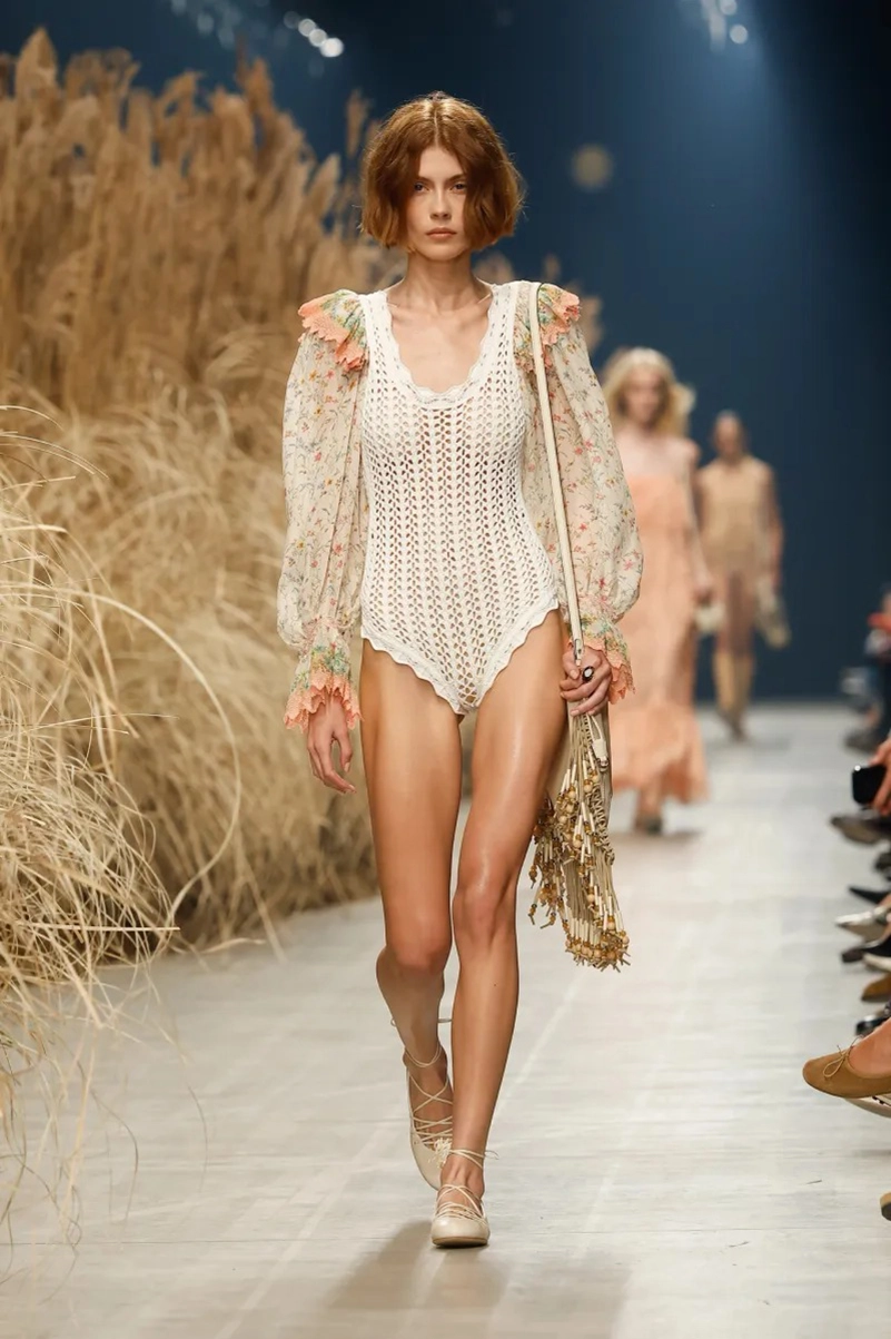 Etro Spring 2027 Gives Its Bohemian Staples A Lighter Touch
