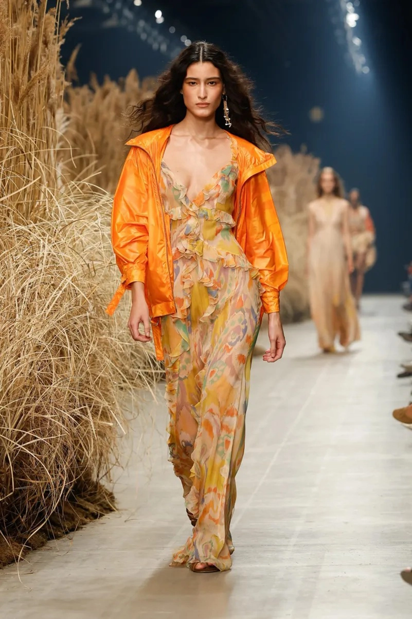 Etro Spring 2027 Gives Its Bohemian Staples A Lighter Touch