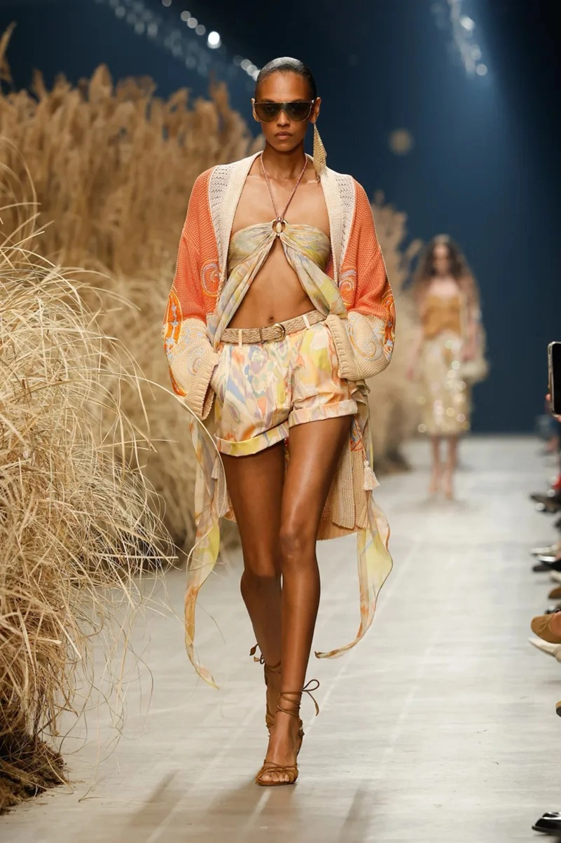 Etro Spring 2027 Gives Its Bohemian Staples A Lighter Touch