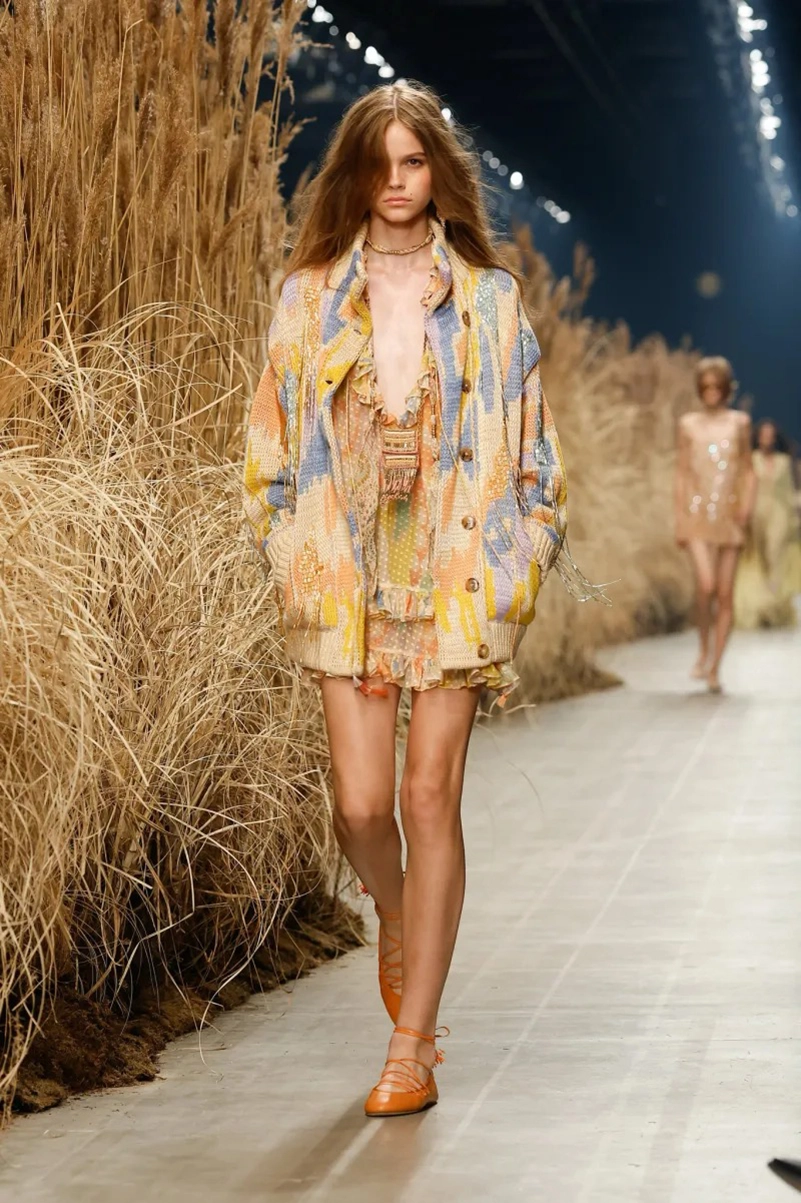 Etro Spring 2027 Gives Its Bohemian Staples A Lighter Touch